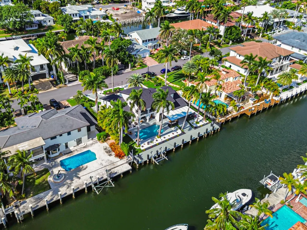 516 Royal Plaza Drive Fort Lauderdale FL 33301