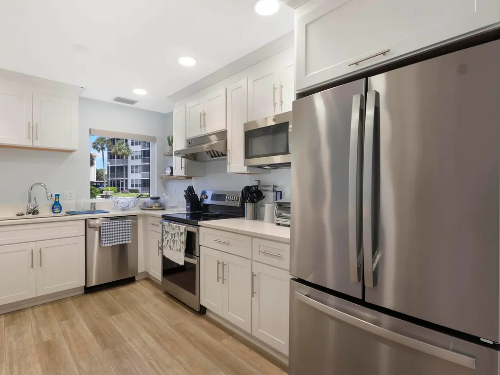 911 Gardenia Drive E Delray Beach FL 33483