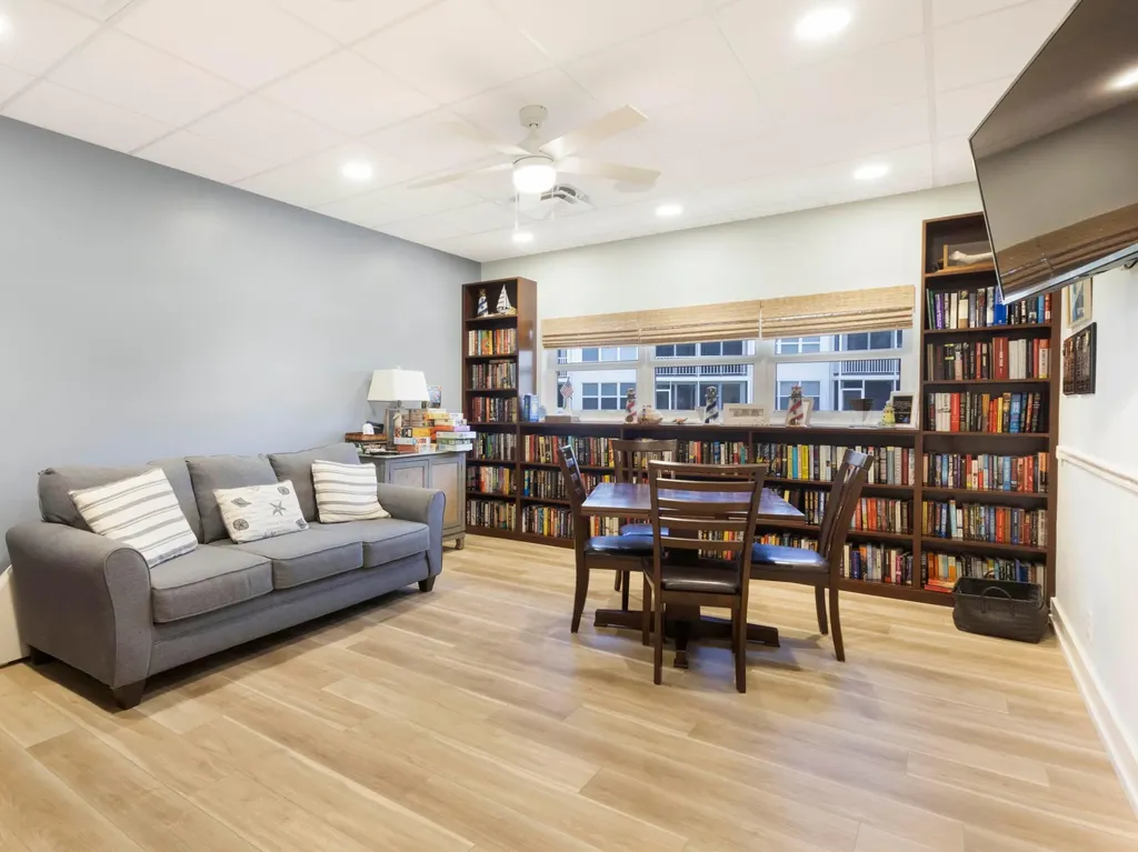 911 Gardenia Drive E Delray Beach FL 33483