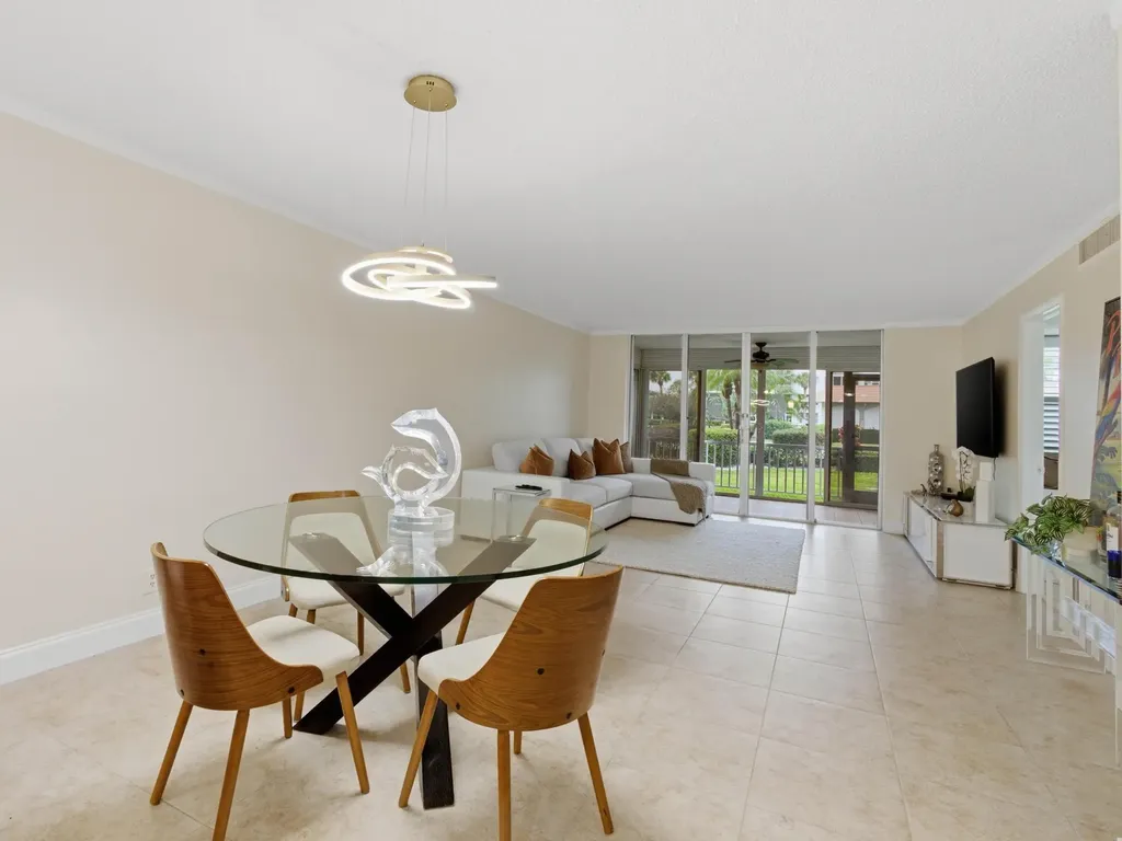911 Gardenia Drive E Delray Beach FL 33483