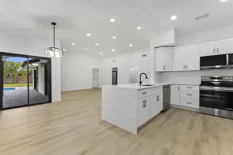 4165 NW 1st Court Delray Beach FL 33445
