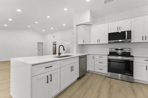 4165 NW 1st Court Delray Beach FL 33445