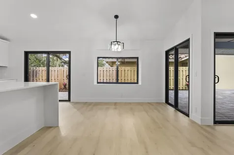 4165 NW 1st Court Delray Beach FL 33445