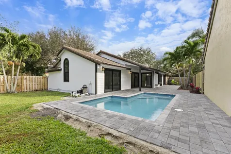 4165 NW 1st Court Delray Beach FL 33445