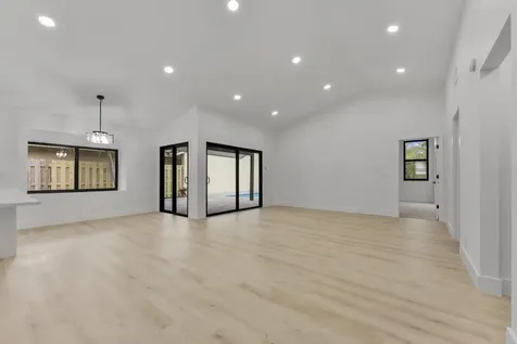 4165 NW 1st Court Delray Beach FL 33445