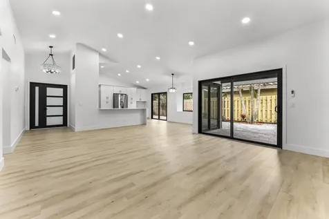 4165 NW 1st Court Delray Beach FL 33445