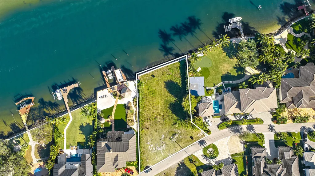 14100 Paradise Point Road Palm Beach Gardens FL 33410