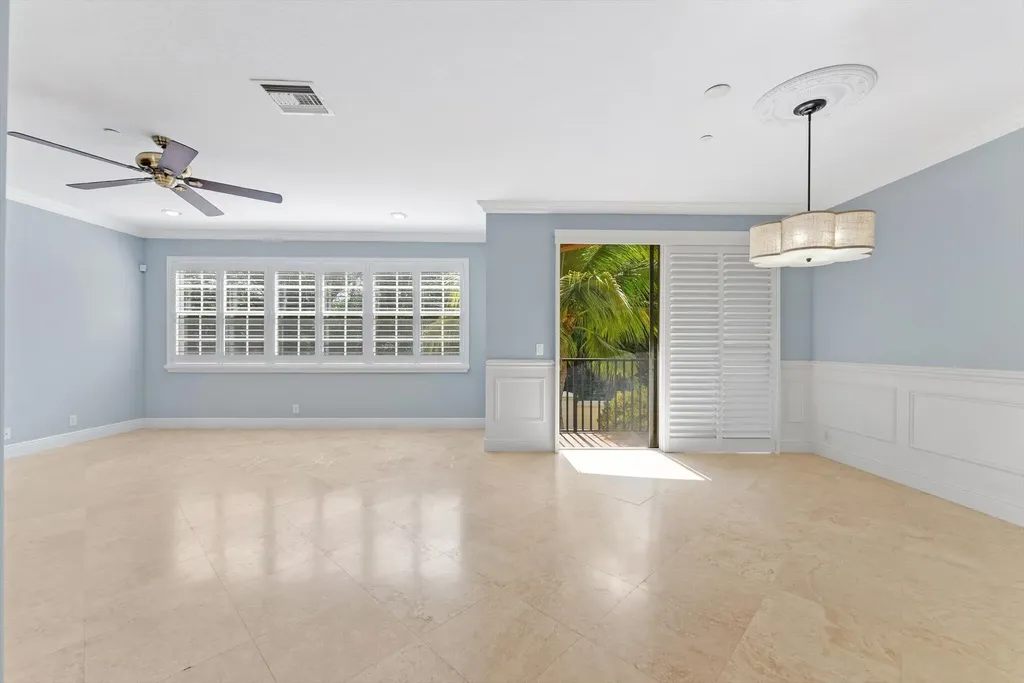 604 NE Francesca Lane Boca Raton FL 33487