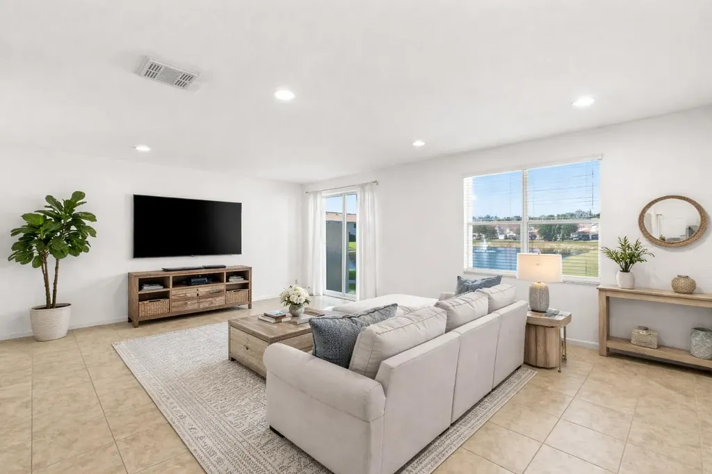 16154 Poppyseed Circle Delray Beach FL 33484