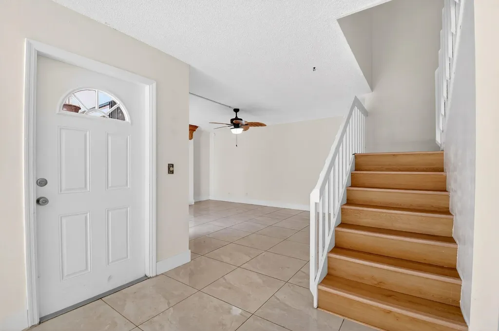 136 Woodland Road Palm Springs FL 33461