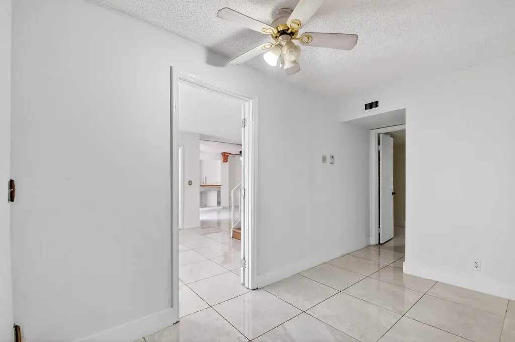 136 Woodland Road Palm Springs FL 33461