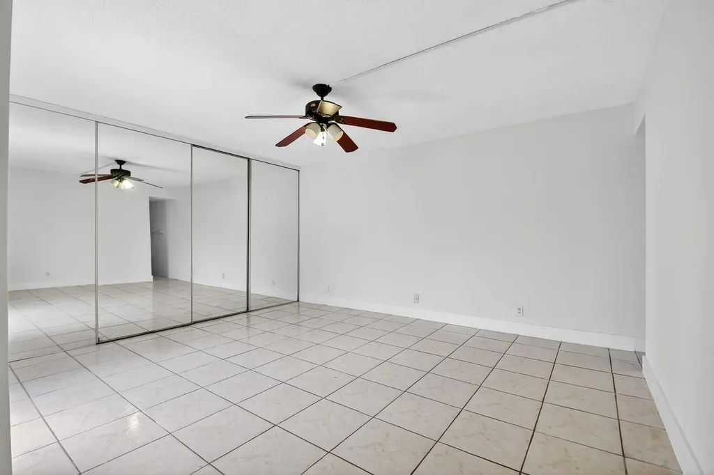 136 Woodland Road Palm Springs FL 33461