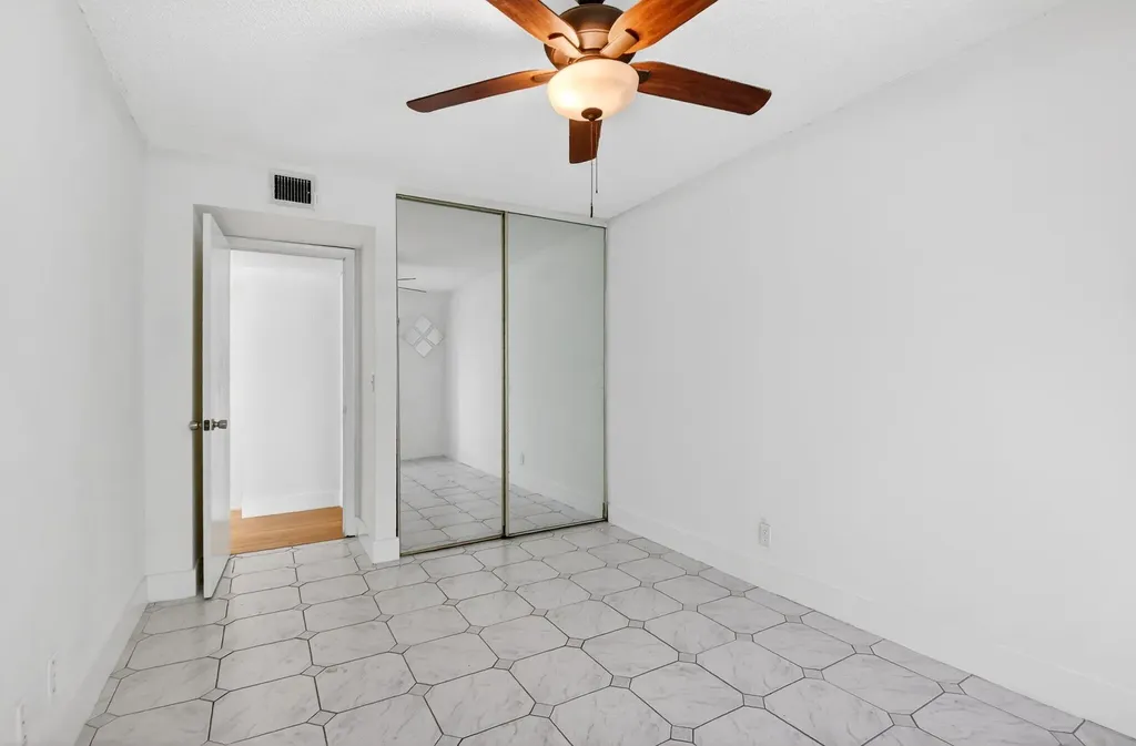 136 Woodland Road Palm Springs FL 33461