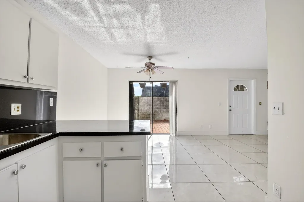 136 Woodland Road Palm Springs FL 33461