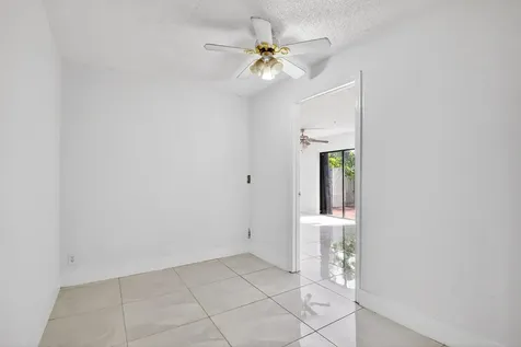 136 Woodland Road Palm Springs FL 33461