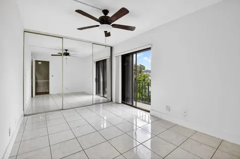 136 Woodland Road Palm Springs FL 33461