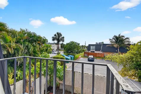 136 Woodland Road Palm Springs FL 33461