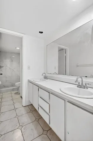 136 Woodland Road Palm Springs FL 33461