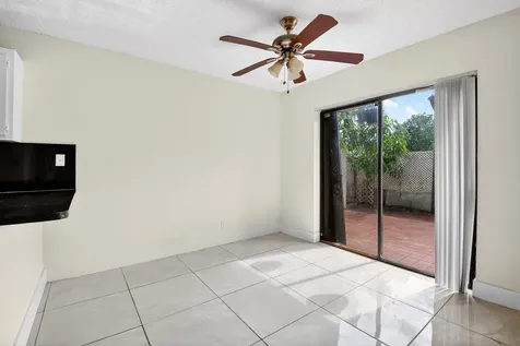 136 Woodland Road Palm Springs FL 33461