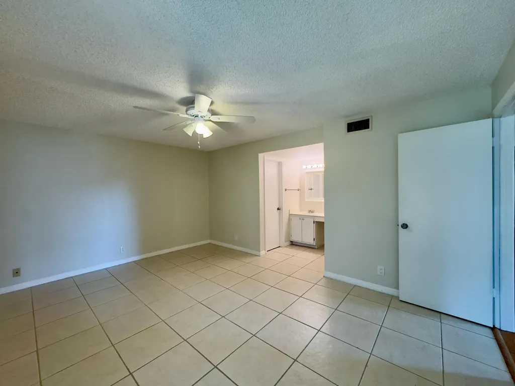 2800 Fiore Way Delray Beach FL 33445