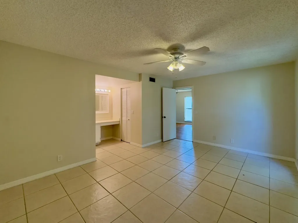2800 Fiore Way Delray Beach FL 33445