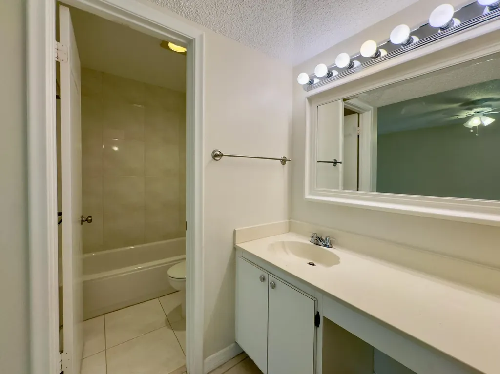 2800 Fiore Way Delray Beach FL 33445