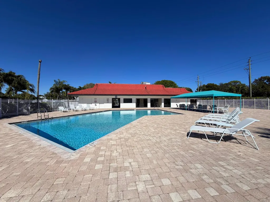 2800 Fiore Way Delray Beach FL 33445