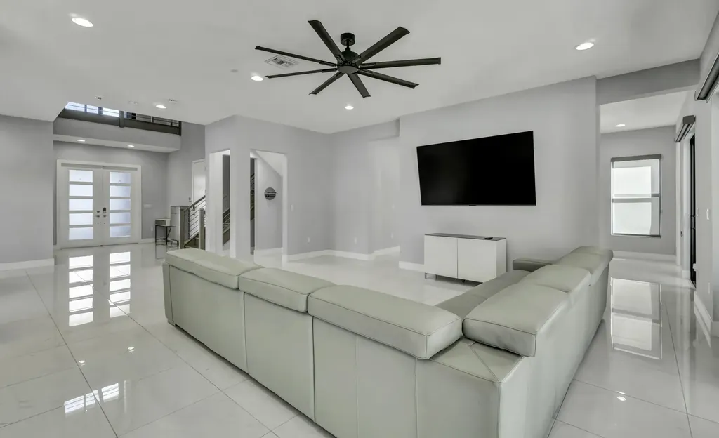 17081 Five Waters Avenue Boca Raton FL 33496