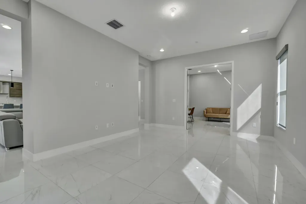 17081 Five Waters Avenue Boca Raton FL 33496