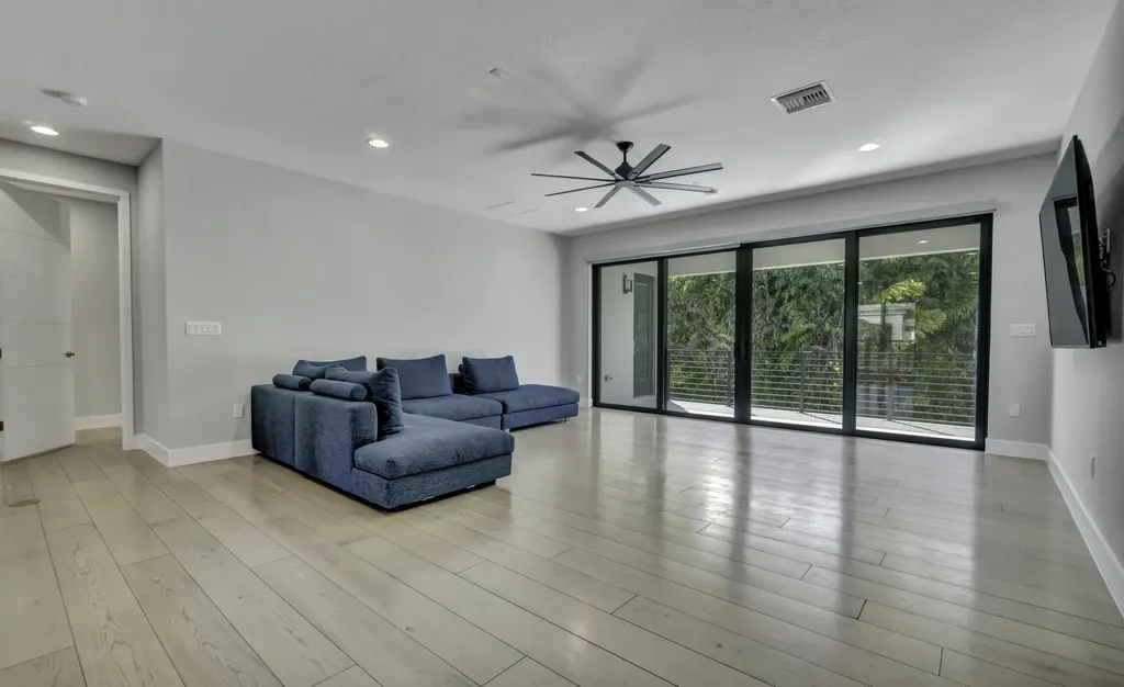 17081 Five Waters Avenue Boca Raton FL 33496