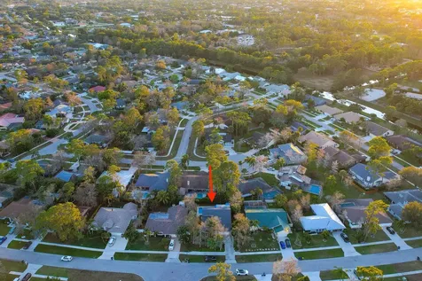 1045 Raintree Lane Wellington FL 33414