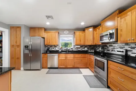 1045 Raintree Lane Wellington FL 33414