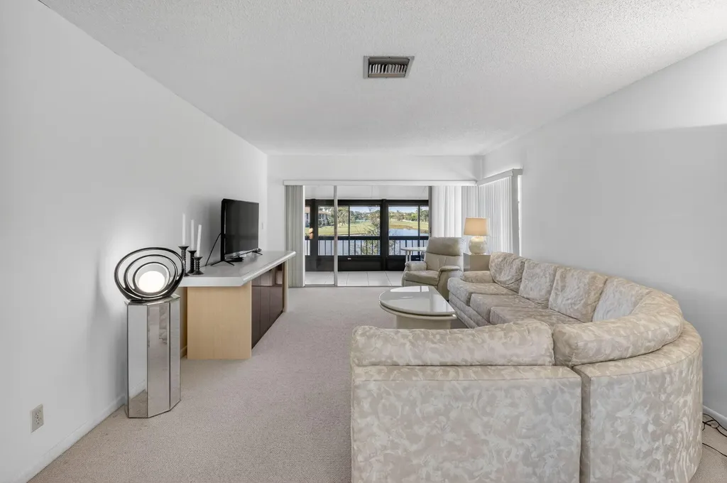 13889 Royal Palm Court Delray Beach FL 33484