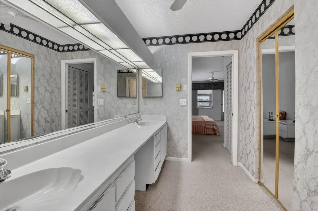 13889 Royal Palm Court Delray Beach FL 33484