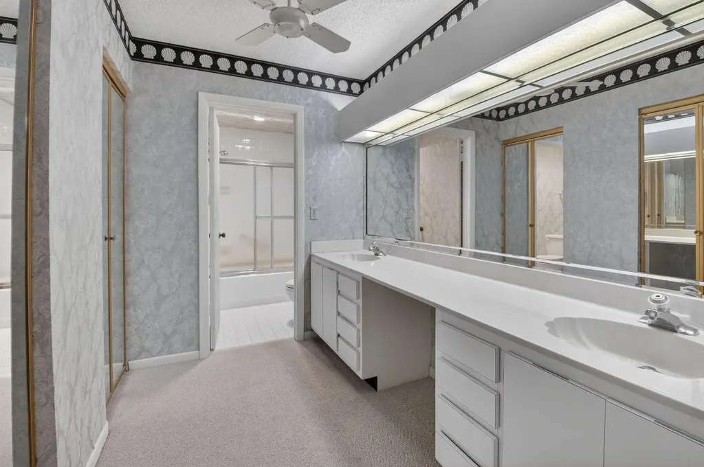 13889 Royal Palm Court Delray Beach FL 33484