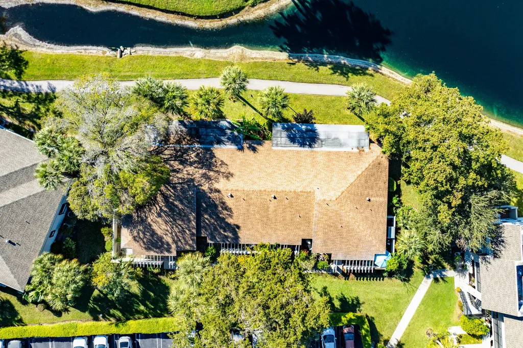 2016 SW 29th Court Delray Beach FL 33445
