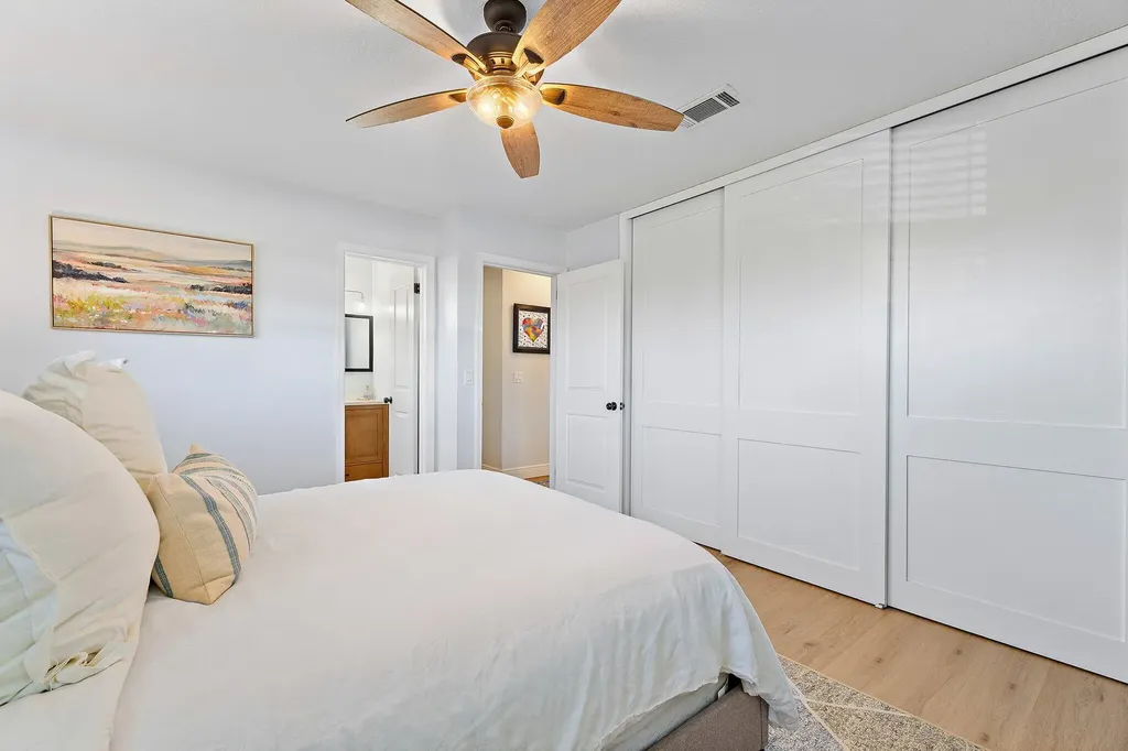 1401 N Lake Court Lake Clarke Shores FL 33406