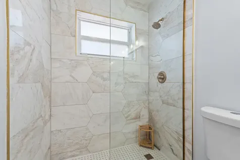 1401 N Lake Court Lake Clarke Shores FL 33406