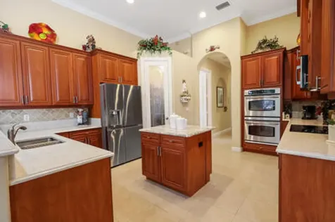 1720 Cassville Avenue Vero Beach FL 32966