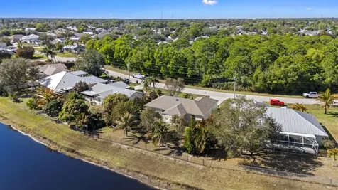 2373 SE Rock Springs Drive Port St Lucie FL 34952