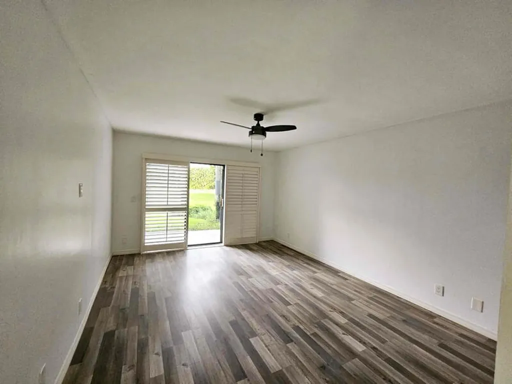 5246 Fountains Drive S Lake Worth FL 33467