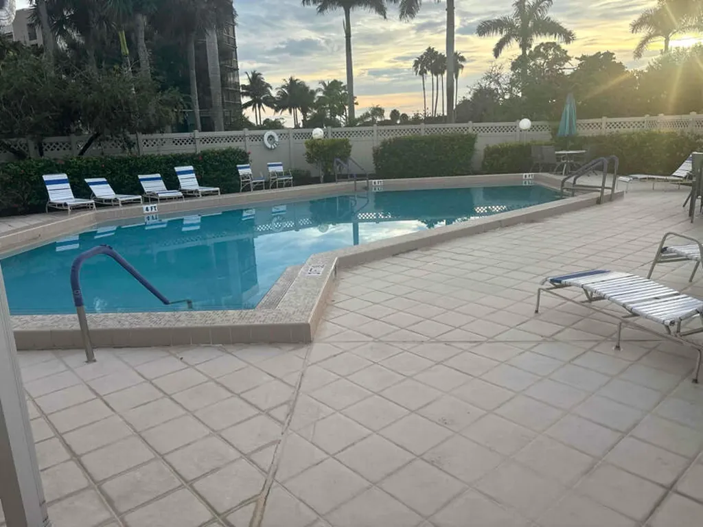 5246 Fountains Drive S Lake Worth FL 33467