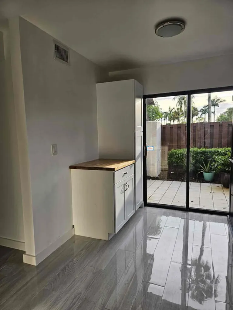 5246 Fountains Drive S Lake Worth FL 33467