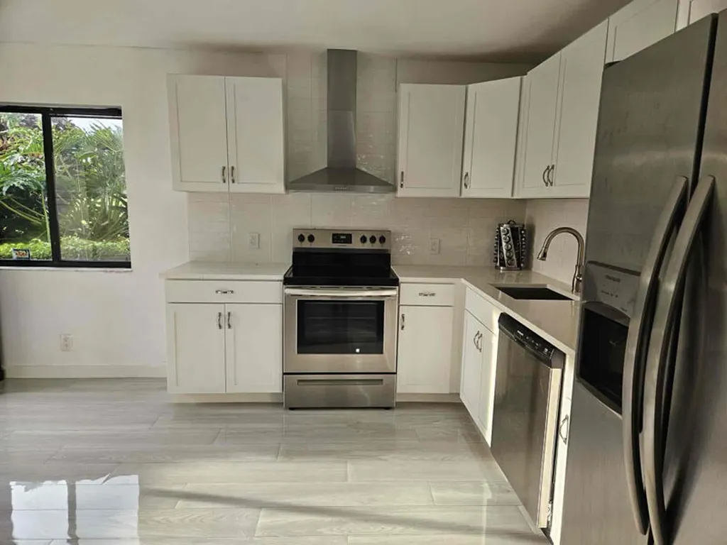 5246 Fountains Drive S Lake Worth FL 33467