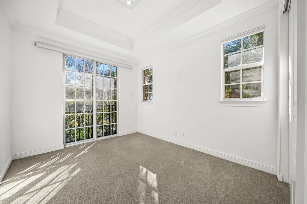 1063 E Heritage Club Circle Delray Beach FL 33483
