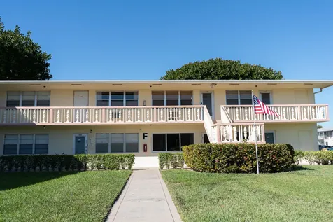 131 Easthampton F West Palm Beach FL 33417