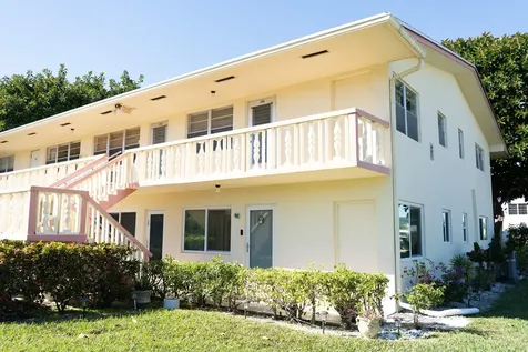 131 Easthampton F West Palm Beach FL 33417