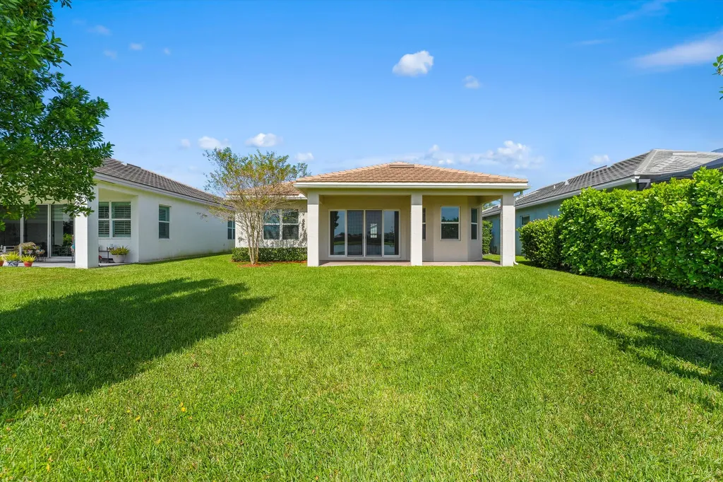 16110 Whippoorwill Circle Westlake FL 33470