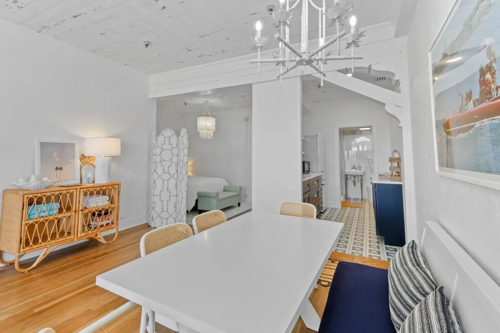 235 Sunrise Avenue Palm Beach FL 33480