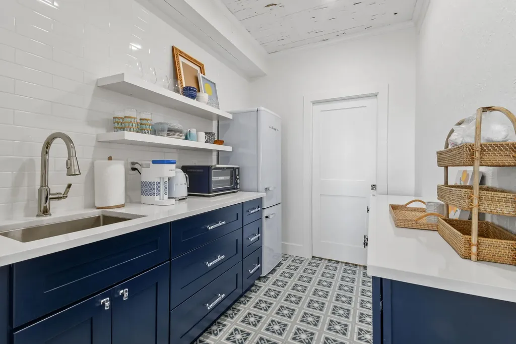 235 Sunrise Avenue Palm Beach FL 33480